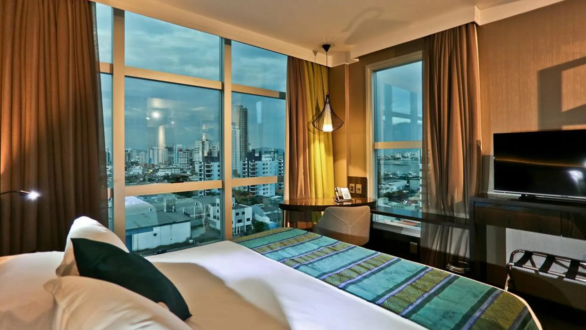 Sandri Palace Hotel 이타자이 4*,  브라질