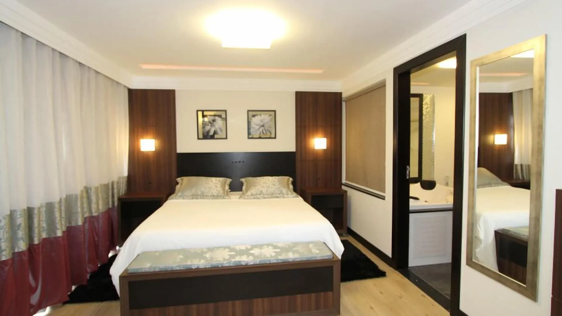 Sandri Palace Hotel 이타자이